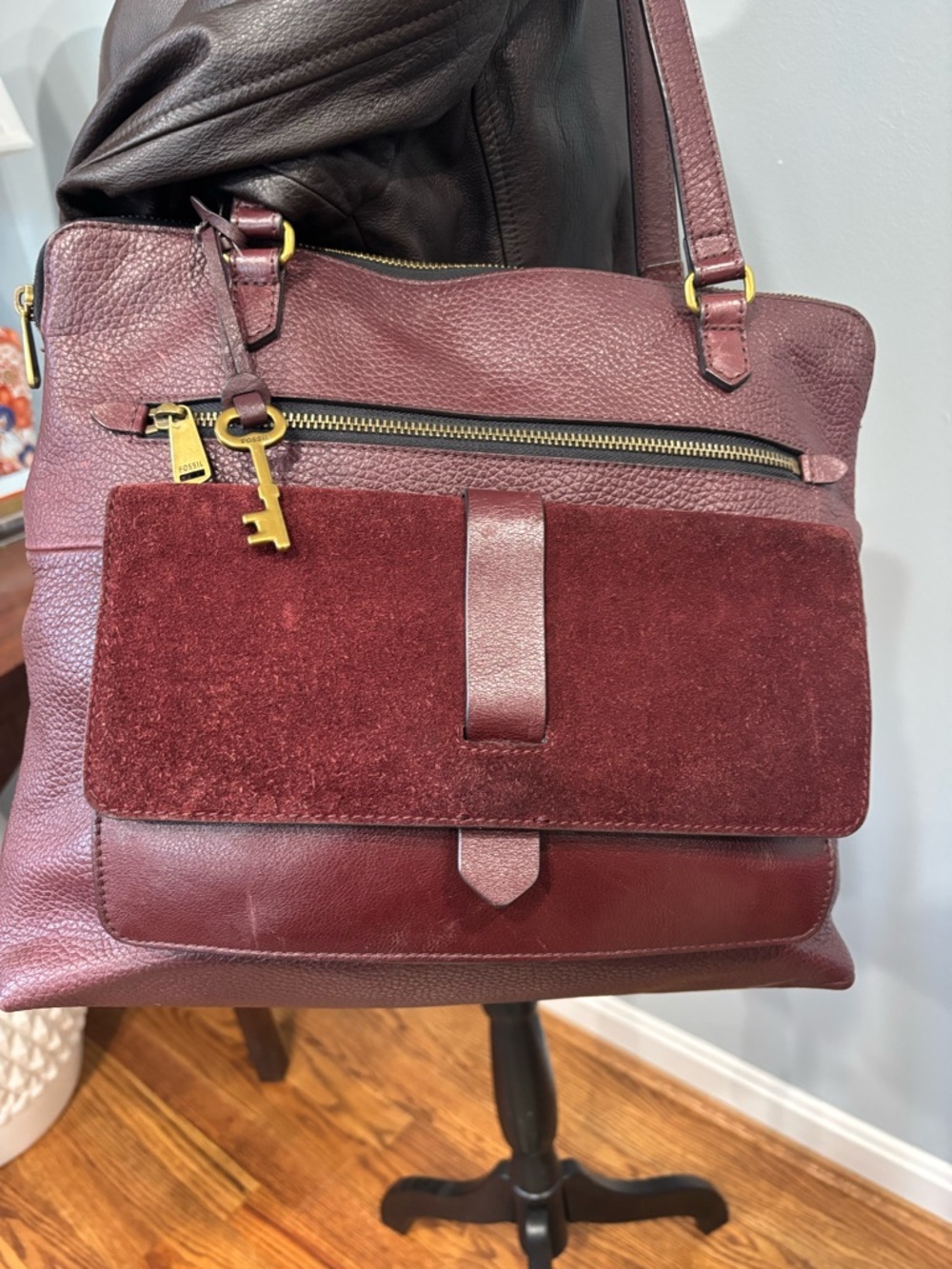 Fossil Kinley Leather and Suede Shopper Tote in Claret Red with gold hardware - Picture 11 of 14
